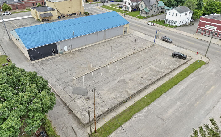 Pictures of Retail property located at 310 N Michigan Ave, Big Rapids, MI 49307 for sales - image #1