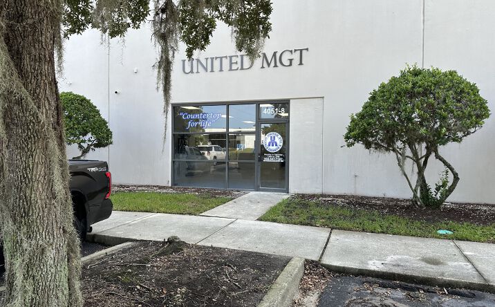 Pictures of Retail, Business for Sale property located at 4051 Philips Hwy, Jacksonville, FL 32207 for sales - image #1