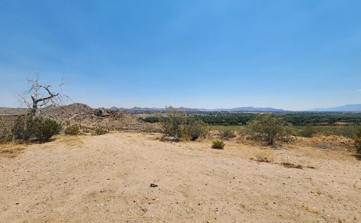 Pictures of Land property located at 15243 Eleventh St, Victorville, CA 92395 for sales - image #1