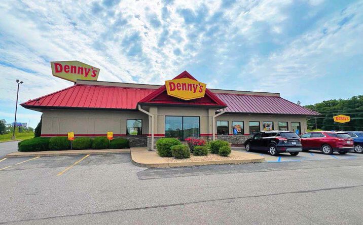 Pictures of Retail property located at 429 E Veterans Memorial Pkwy, Warrenton, MO 63383 for comps - image #1