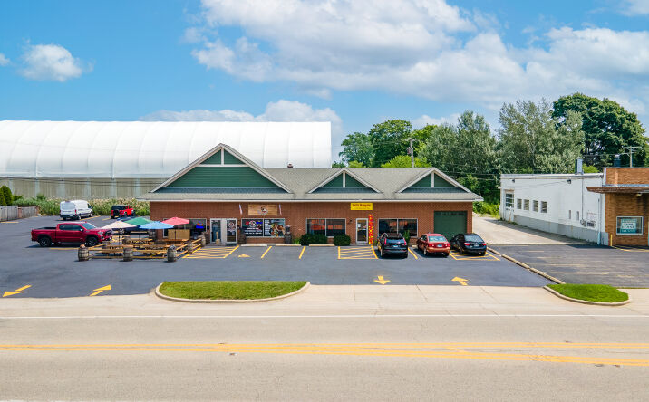 Pictures of Retail property located at 55 N Barron Blvd, Grayslake, IL 60030 for sales - image #1