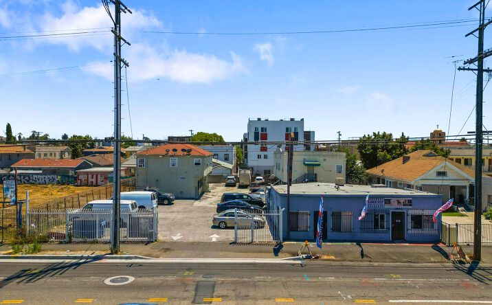 Pictures of Mixed Use property located at 1452-1460 W Jefferson Blvd, Los Angeles, CA 90007 for sales - image #1