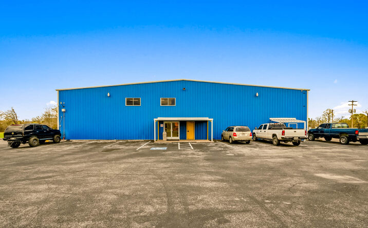 Pictures of Industrial property located at 15655 East U.S. Highway 90, Kingsbury, TX 78638 for sales - image #1
