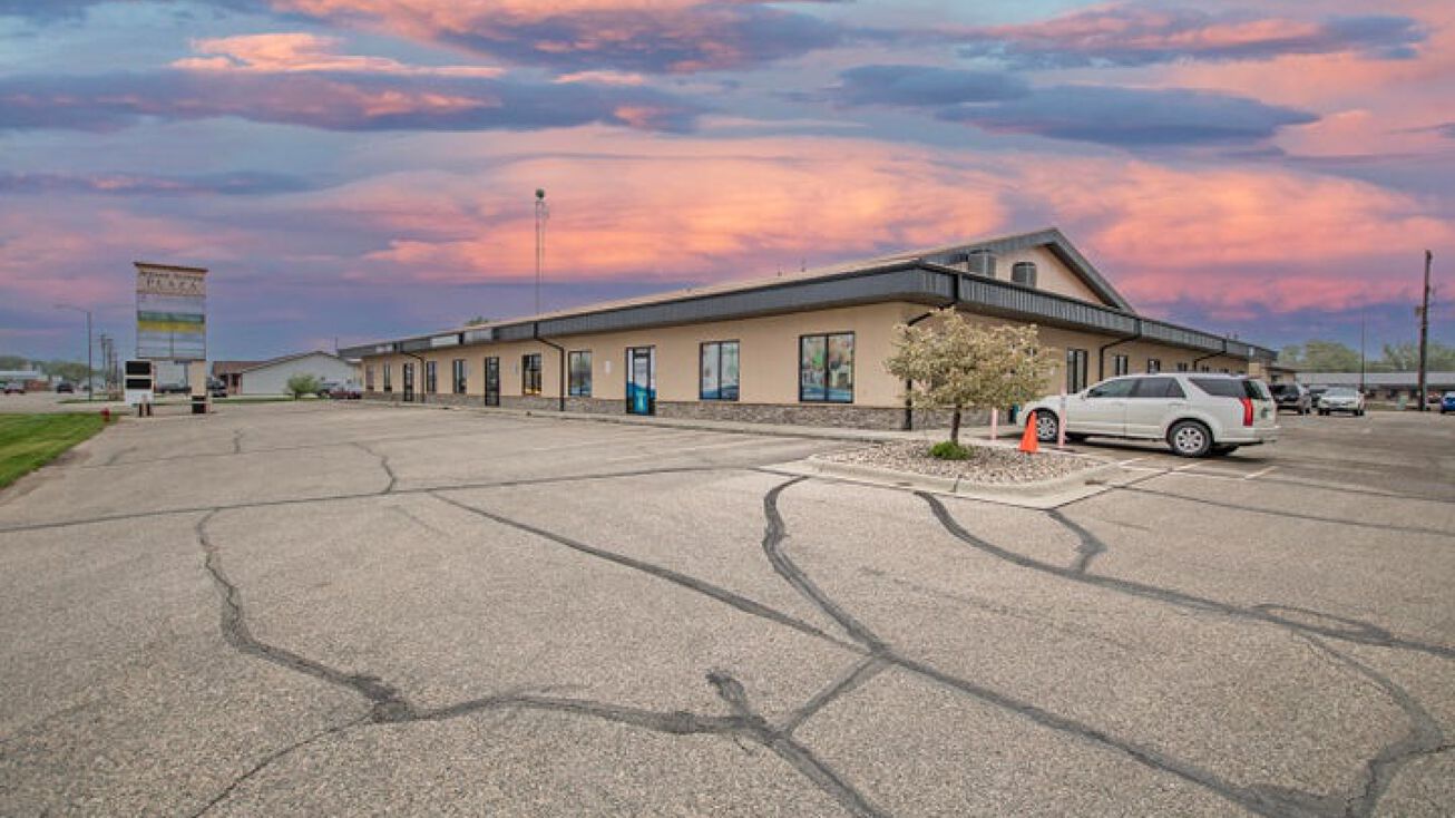 889-925-10thave-se-watertown-sd-57201-crexi