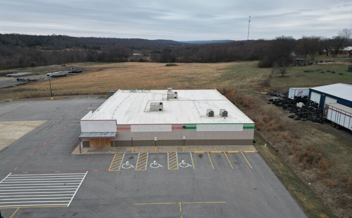 Pictures of Retail property located at 720 Hwy 71, Mansfield, AR 72944 for sales - image #1