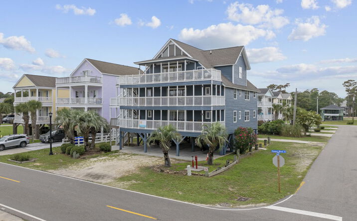 Pictures of Multifamily property located at 510 Ocean Blvd S, Surfside Beach, SC 29575 for sales - image #1