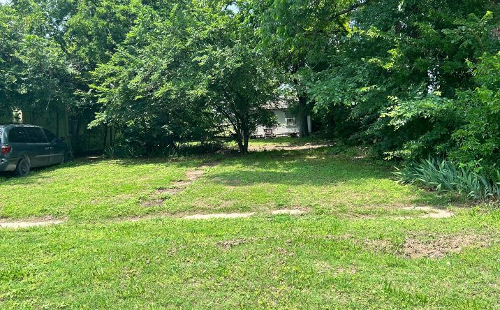 Pictures of Land property located at 813 SW F Ave, Lawton, OK 73501 for sales - image #1