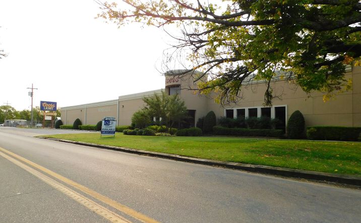 Pictures of Industrial, Land, Office property located at 709 & 728 SW F Ave, Lawton, OK 73501 for sales - image #1