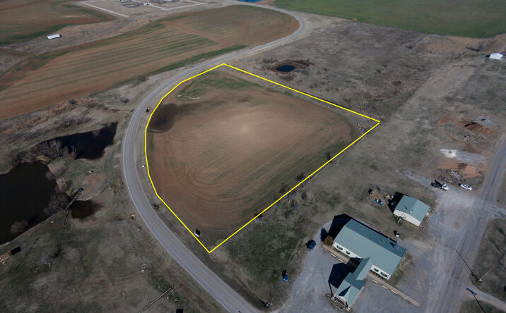 Pictures of Land property located at Piute & Main St, Geronimo, OK 73543 for sales - image #1