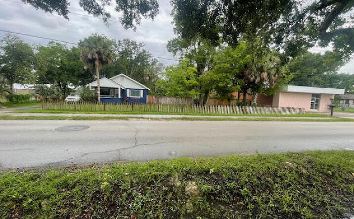 Pictures of Mixed Use, Office property located at 116 Center Street, Daytona Beach, FL 32117 for sales - image #1