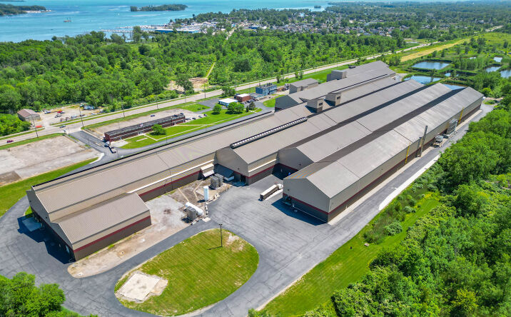 Pictures of Industrial property located at 28000 W Jefferson Ave, Gibraltar, MI 48173 for sales - image #1