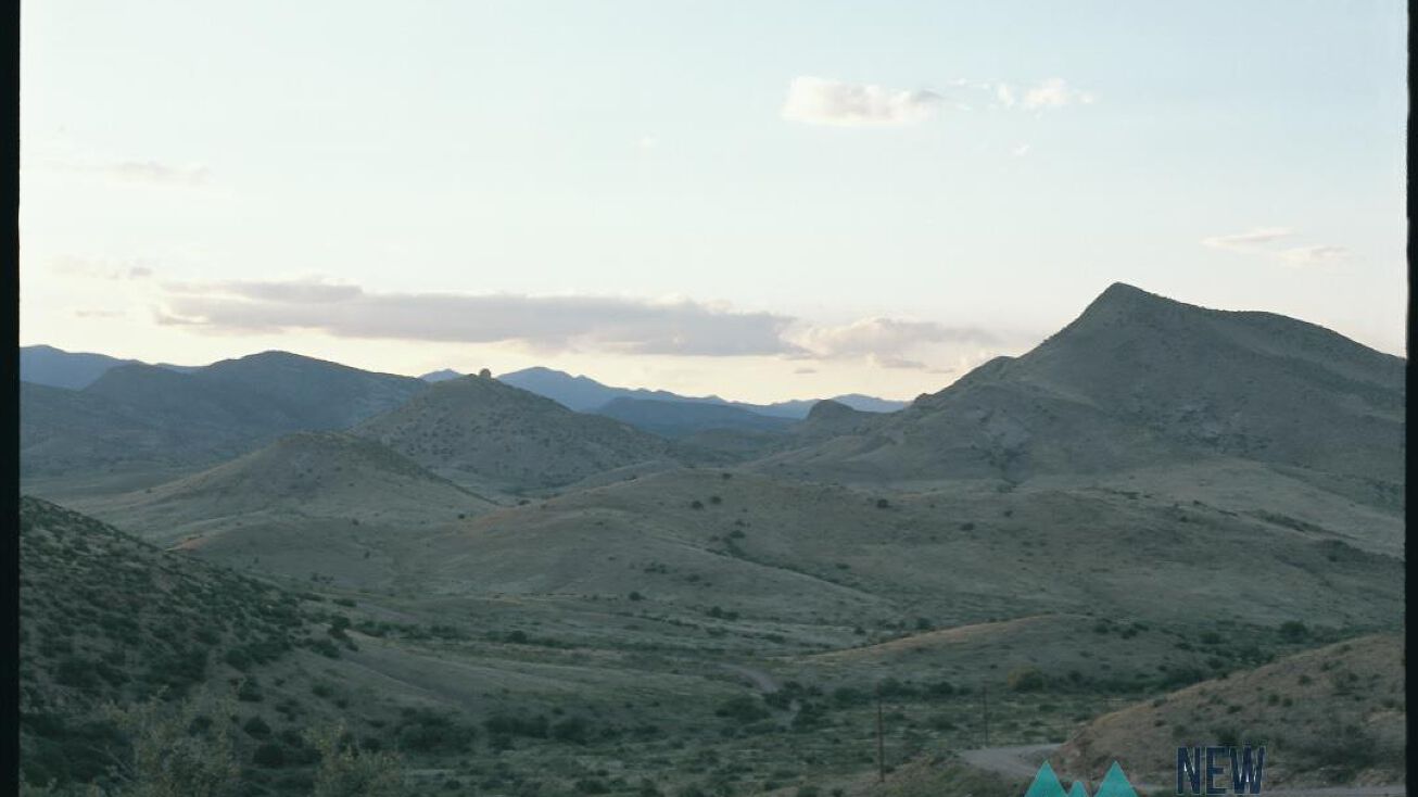 25 Tulpia Trail, Hillsboro, NM 88042