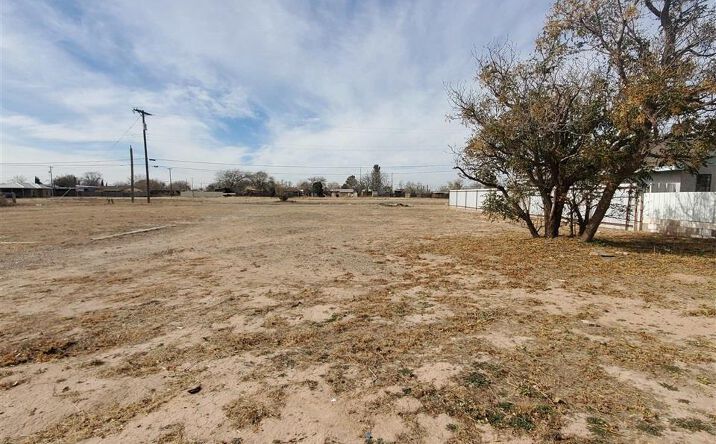 Pictures of Land property located at 1518 S Garden Ave Avenue, Roswell, NM 88203 for sales - image #1