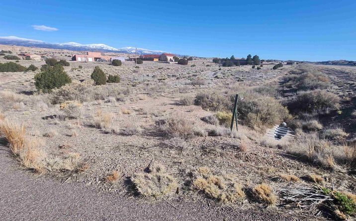 Pictures of Land property located at 4 Ojito Drive, Santa Fe, NM 87501 for sales - image #1