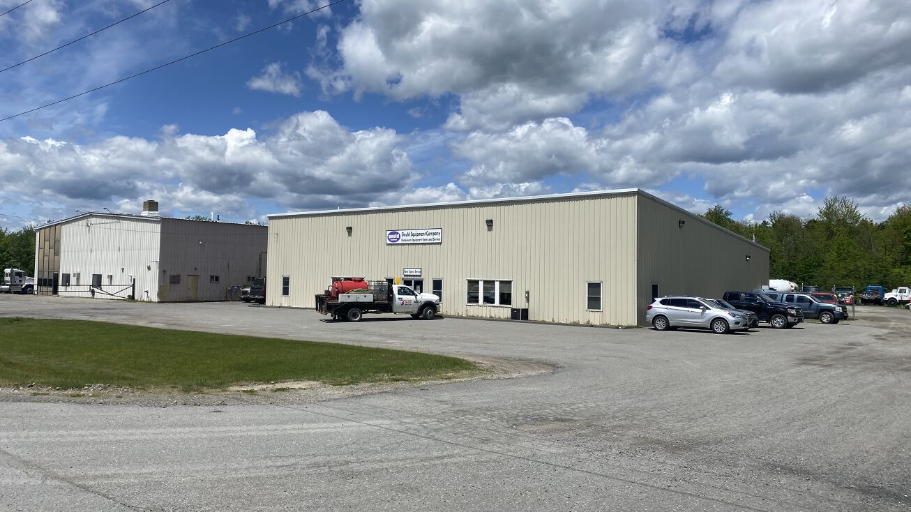 163 Hildreth St N, Bangor, ME 04401