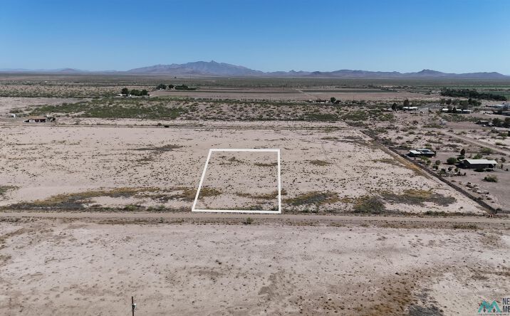 Pictures of Land property located at TBD Hereford Rd Se Block 4 Lot 13 Road, Deming, NM 88030 for sales - image #1