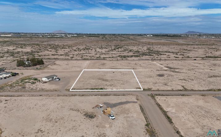 Pictures of Land property located at TBD Grulla Mountain Rd Se Block 6 Lot 11 Road, Deming, NM 88030 for sales - image #1