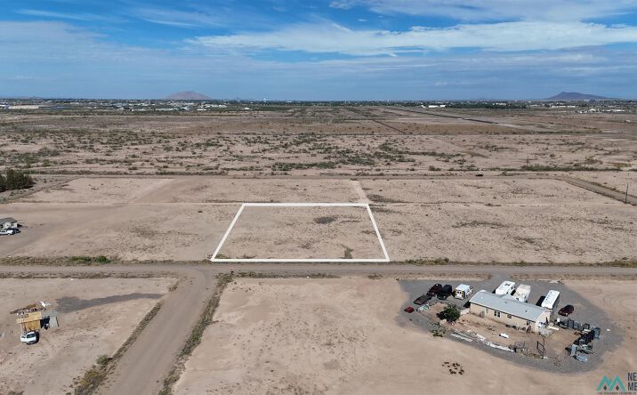 Pictures of Land property located at TBD Grulla Mountain Rd Se Block 6 Lot 12 Road, Deming, NM 88030 for sales - image #1