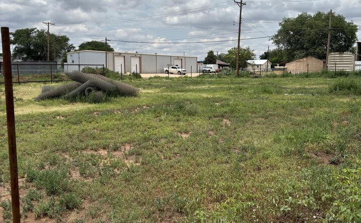 image of property at 904 E 2ND ST Clovis NM 88101-7703