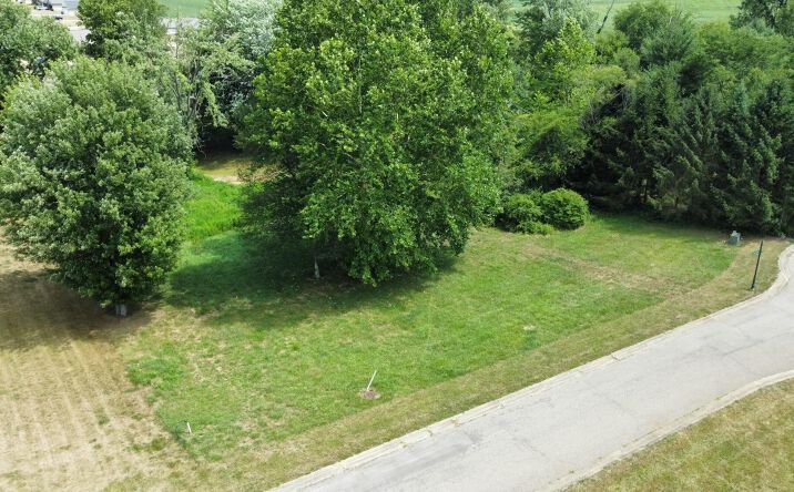 Pictures of Land property located at 0 Maplecreek Drive, Zanesville, OH 43701 for sales - image #1