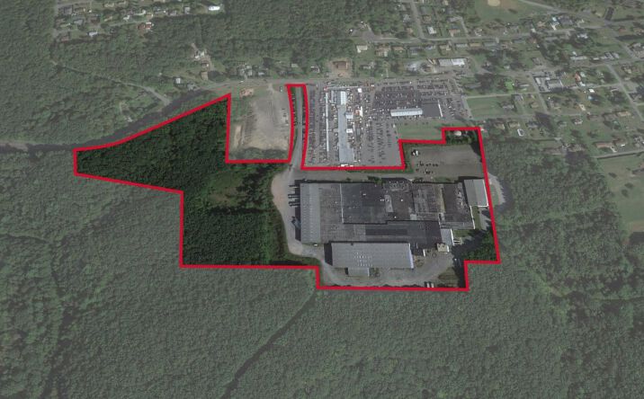 Pictures of Industrial property located at 143 Mahanoy Avenue, Tamaqua, PA 18252 for sales - image #1