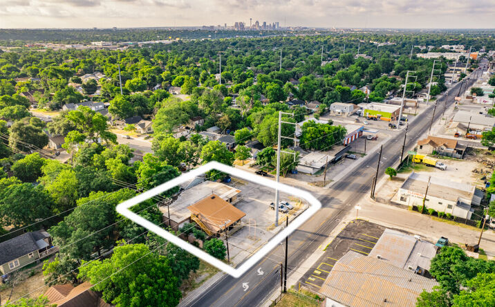 Pictures of Retail property located at 1006 West Ave, San Antonio, TX 78201 for sales - image #1