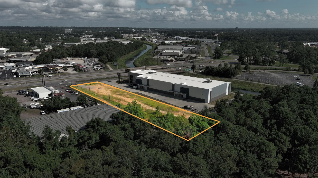 Pictures of Land property located at 3651 Government Blvd, Mobile, AL 36693 for sales - image #1