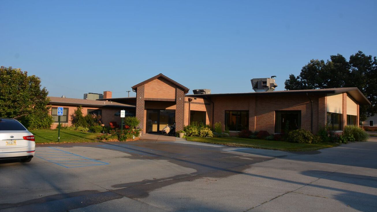 1505 N Adams St, Lexington, NE 68850