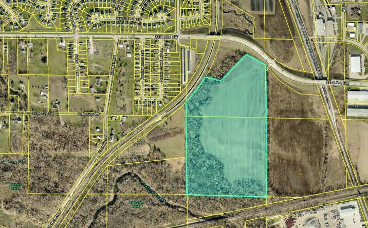 Pictures of Land property located at 1189 33rd Ave SW, Cedar Rapids, IA 52404 for sales - image #1