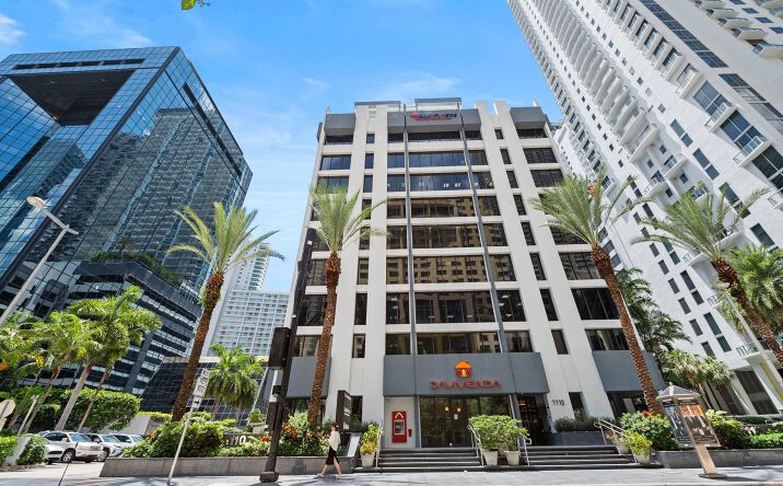 Pictures of Office property located at 1110 Brickell Ave, Miami, FL 33131 for sales - image #1