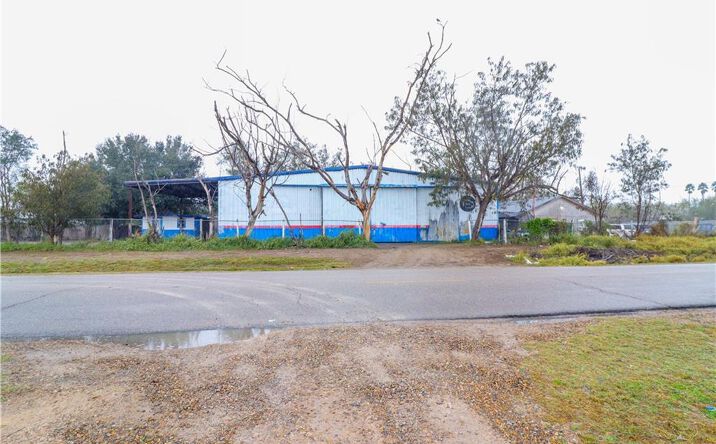 Pictures of Retail property located at 3800 Brandy Drive, Mission, TX 78574 for sales - image #1