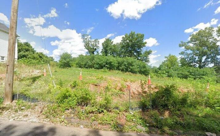 Pictures of Land property located at 3878 Halley Terrace SE, Washington, DC 20032 for sales - image #1
