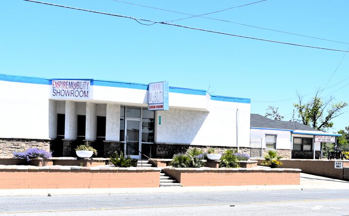 Pictures of Retail property located at 796 N State St, Hemet, CA 92543 for sales - image #1
