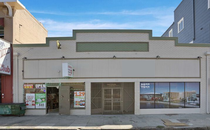 Pictures of Retail property located at 338 -340 N  California St, Stockton, CA 95202 for sales - image #1