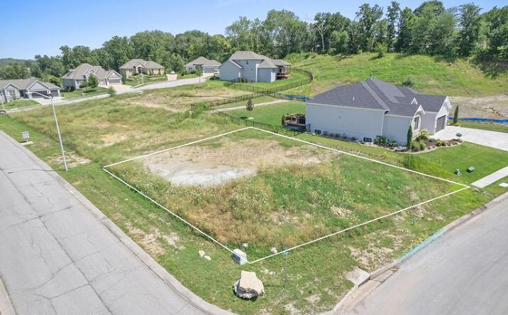 Pictures of Land property located at 12201 Walnut Street, Kansas City, MO 64146 for sales - image #1