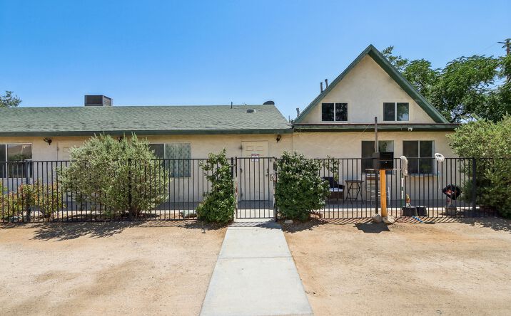 7633 Kickapoo Trail, Yucca Valley, CA 92284 | Crexi.com