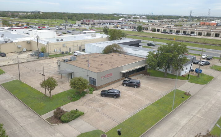 Pictures of Office property located at 116 W Washington St, Webster, TX 77598 for comps - image #1