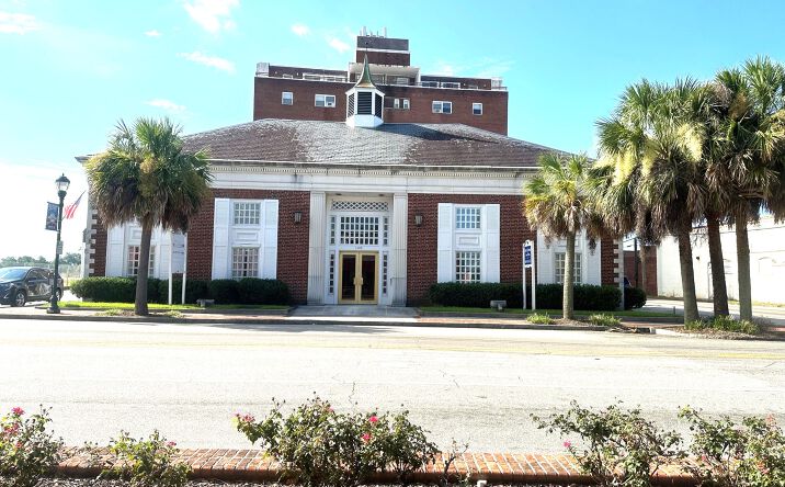 Pictures of Office property located at 1408 Russell St, Orangeburg, SC 29115 for sales - image #1