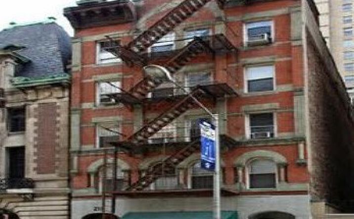 Pictures of Retail property located at W 58th St, New York, NY 10019 for sales - image #1
