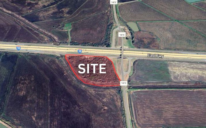 Pictures of Land property located at 0 Interstate 10, Winnie, TX 77665 for sales - image #1
