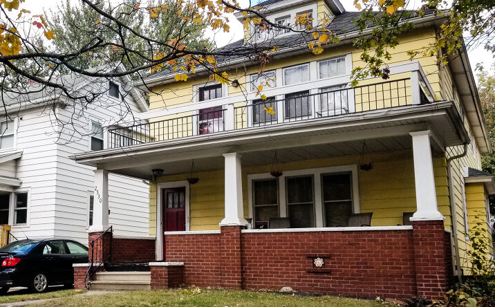 Pictures of Multifamily property located at 2530 Berdan Avenue, Toledo, OH 43613 for comps - image #1