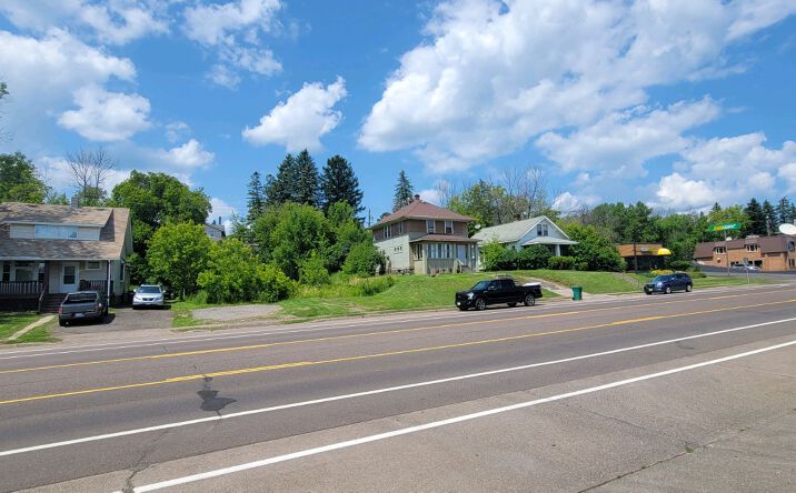 Pictures of Land property located at 1909 London Rd, Duluth, MN 55812 for sales - image #1