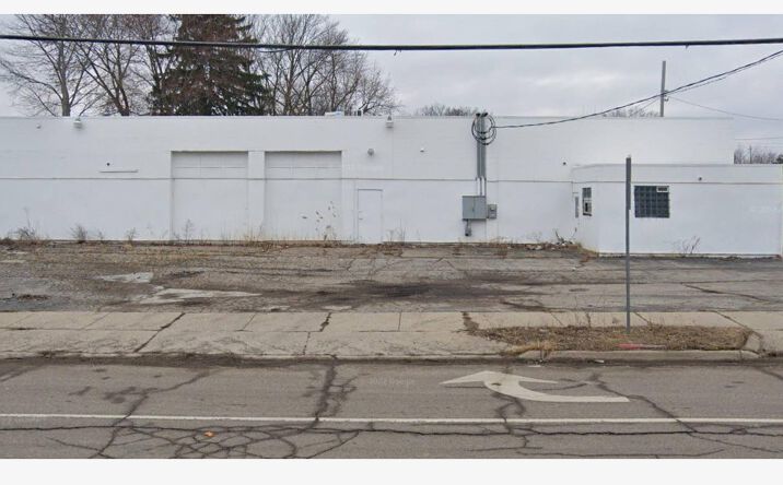 Pictures of Industrial property located at 3702 S Grand Traverse St, Flint, MI 48507 for sales - image #1