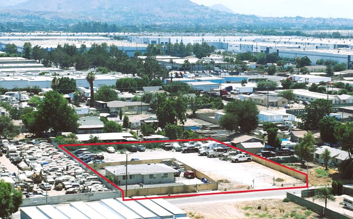 Pictures of Industrial property located at 771 San Jacinto St, San Bernardino, CA 92408 for sales - image #1