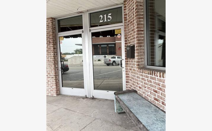 Pictures of Retail, Office, Hospitality property located at 215 W Rockwood St, Rockwood, TN 37854 for sales - image #1