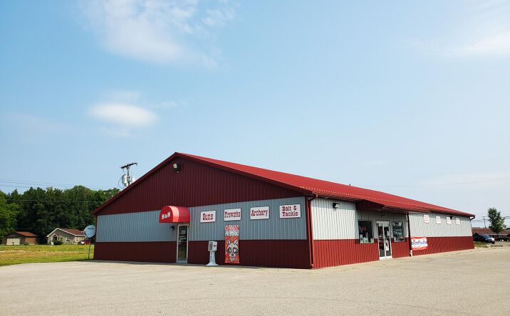 Pictures of Retail property located at 8979 W Houghton Lake Drive, Houghton Lake, MI 48629 for sales - image #1