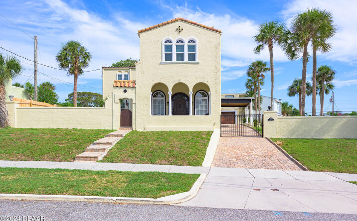 Pictures of Multifamily, Land property located at 319 Wisteria Road, Daytona Beach, FL 32118 for sales - image #1
