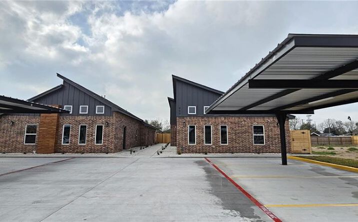 Pictures of Multifamily property located at 903 Hidden Hills Street, Mission, TX 78572 for sales - image #1