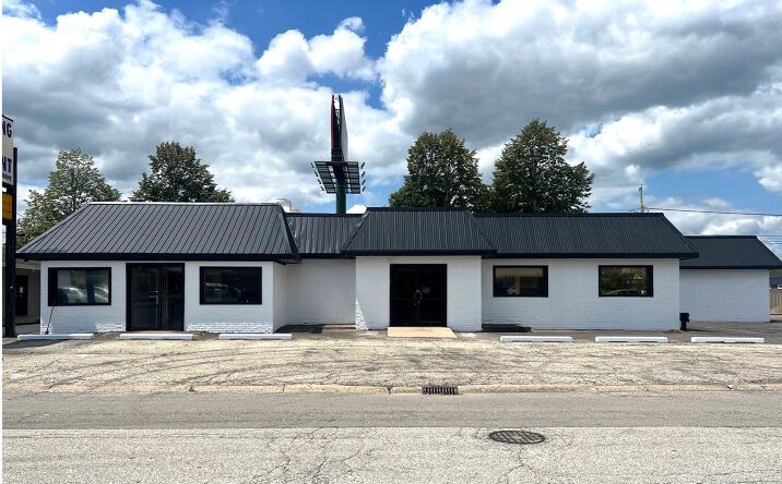 Pictures of Retail property located at 909 Belvedere Dr, Kokomo, IN 46901 for sales - image #1