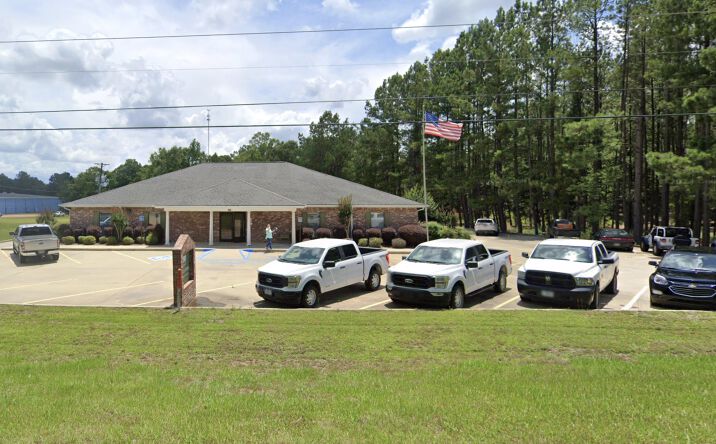 Pictures of Office property located at 235 MS-589, Purvis, MS 39475 for sales - image #1